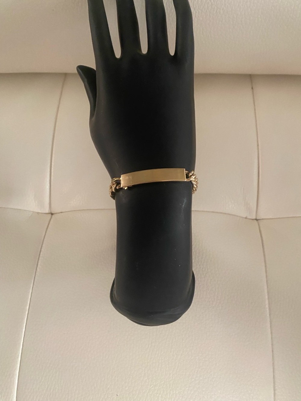 8” Gold-tone Speidel Cuban Link Bracelet - Women's Jewelry, No Graving on it.